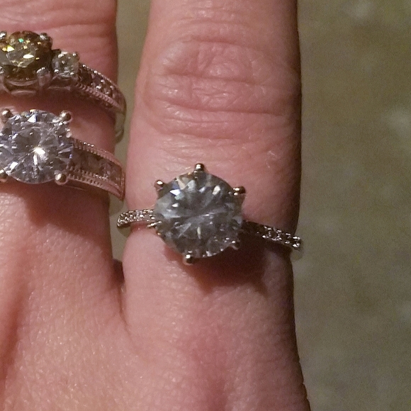 Jewelry - 3ct Moissanite Solitaire - Size 6.5